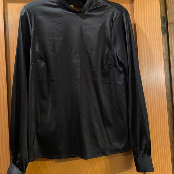 Express Black Satin Blouse With Clear Stone Bow Back NWT - Picture 2 of 6